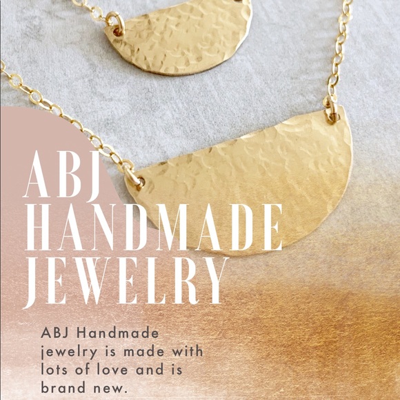 Last Pairβ¨14k Gold Filled Endless Hoop Earrings - Picture 5 of 5